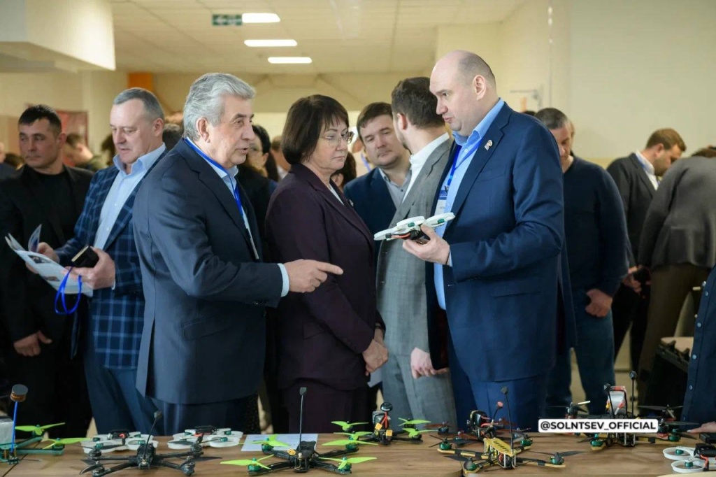 Губернатор Евгений Солнцев: «80 тысяч наказов оренбуржцев выполнены за пять лет в рамках народной программы»