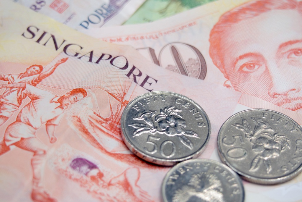 Инфляция в Сингапуре продолжает замедляться
