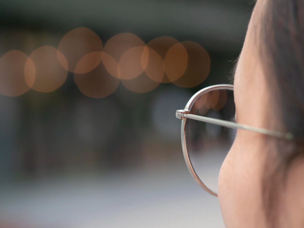 Уральцев с ограничениями по зрению обучают профессии массажиста в Свердловской областном медицинском колледже