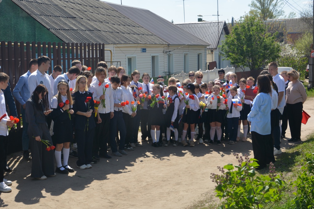 При поддержке депутата гордумы в Воронеже обновили мемориальную доску генералу Карбышеву