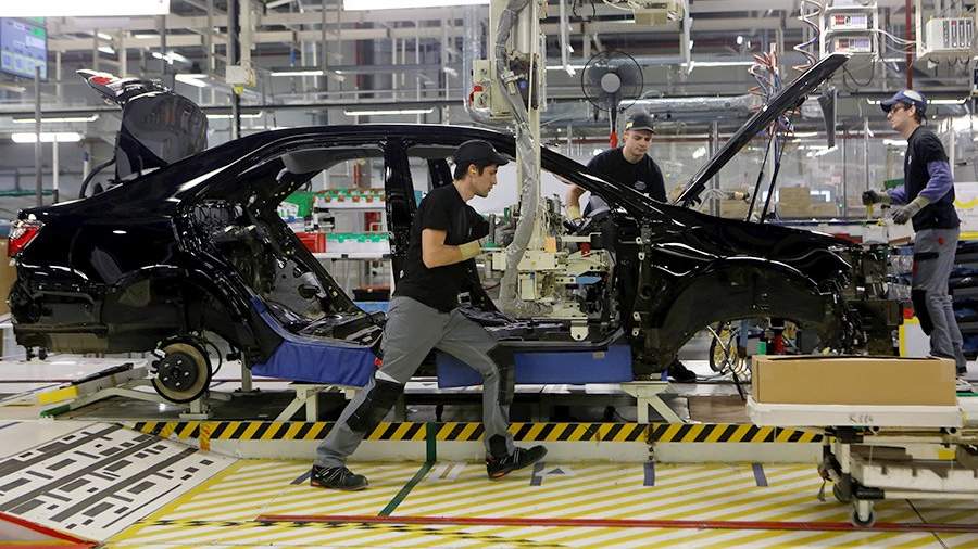 Toyota сокращает сотрудников в Питере