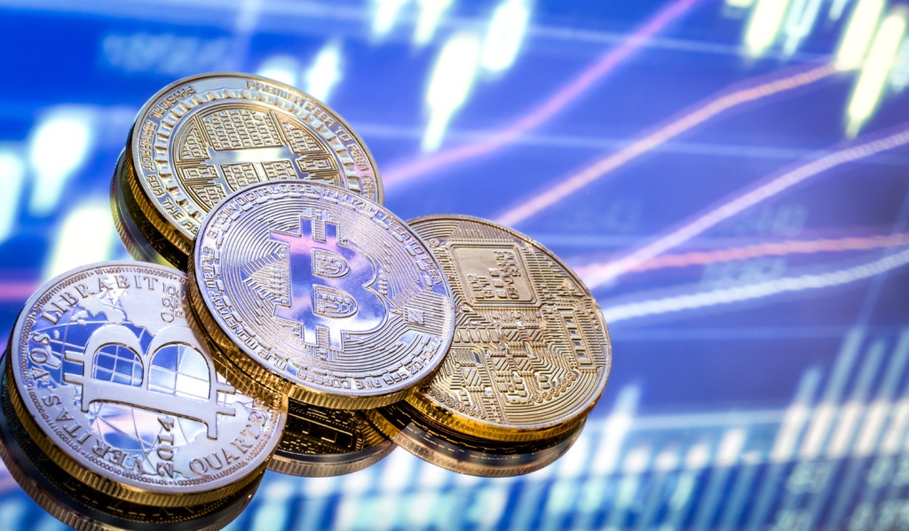 Биткоин впервые в истории преодолел отметку в $110 тысяч