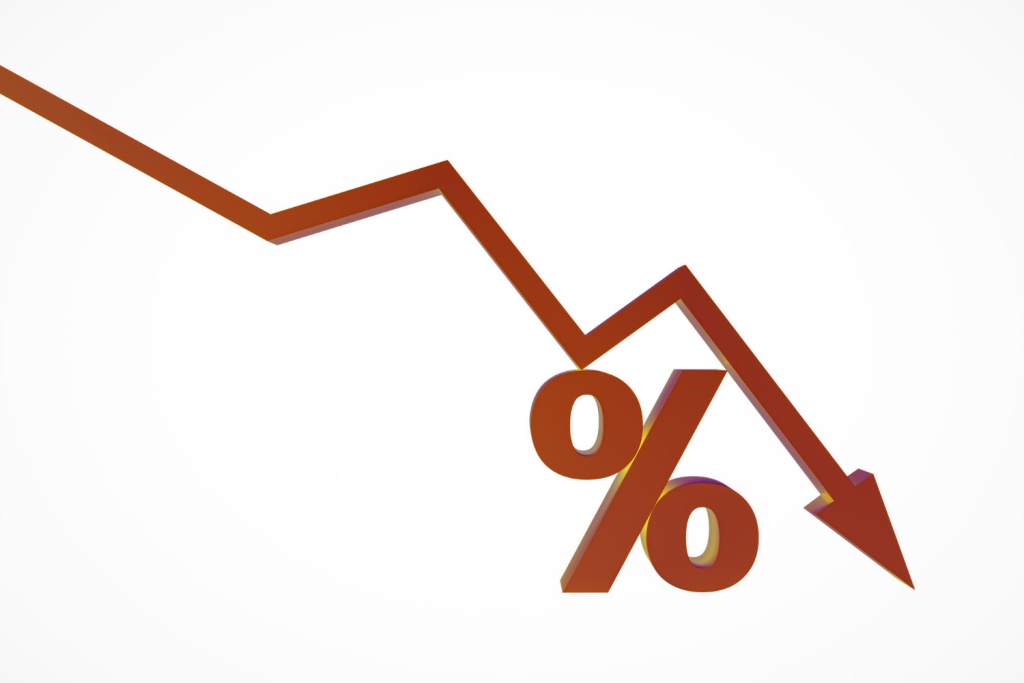 Выдача потребкредитов в России за месяц упала на 25%