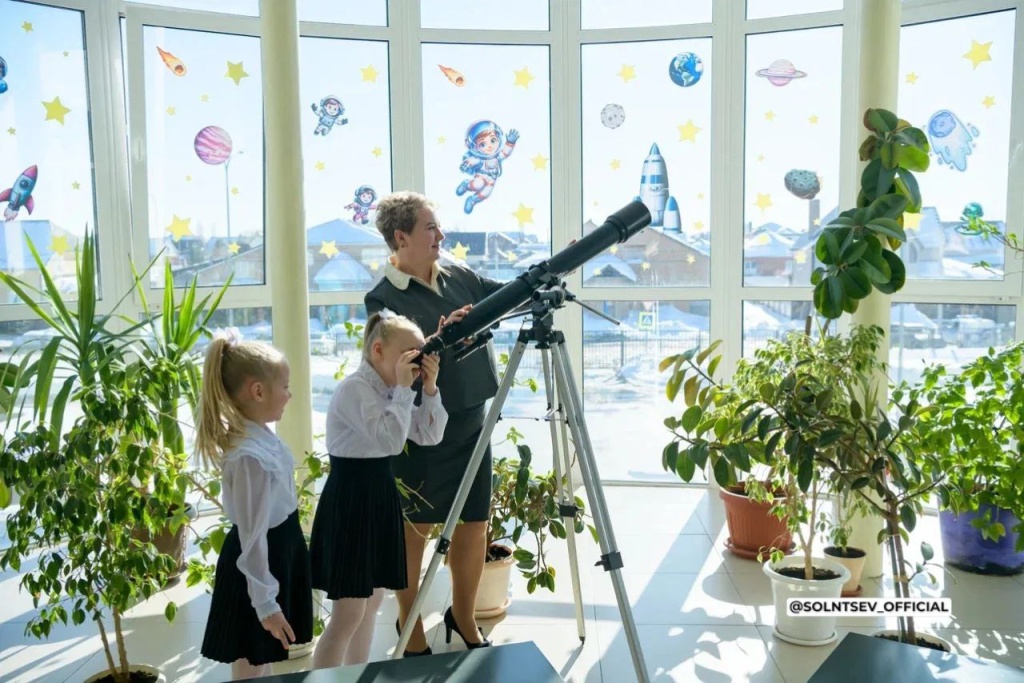 «Космический прорыв: в Оренбуржье открыли первый профильный класс для будущих покорителей Вселенной»