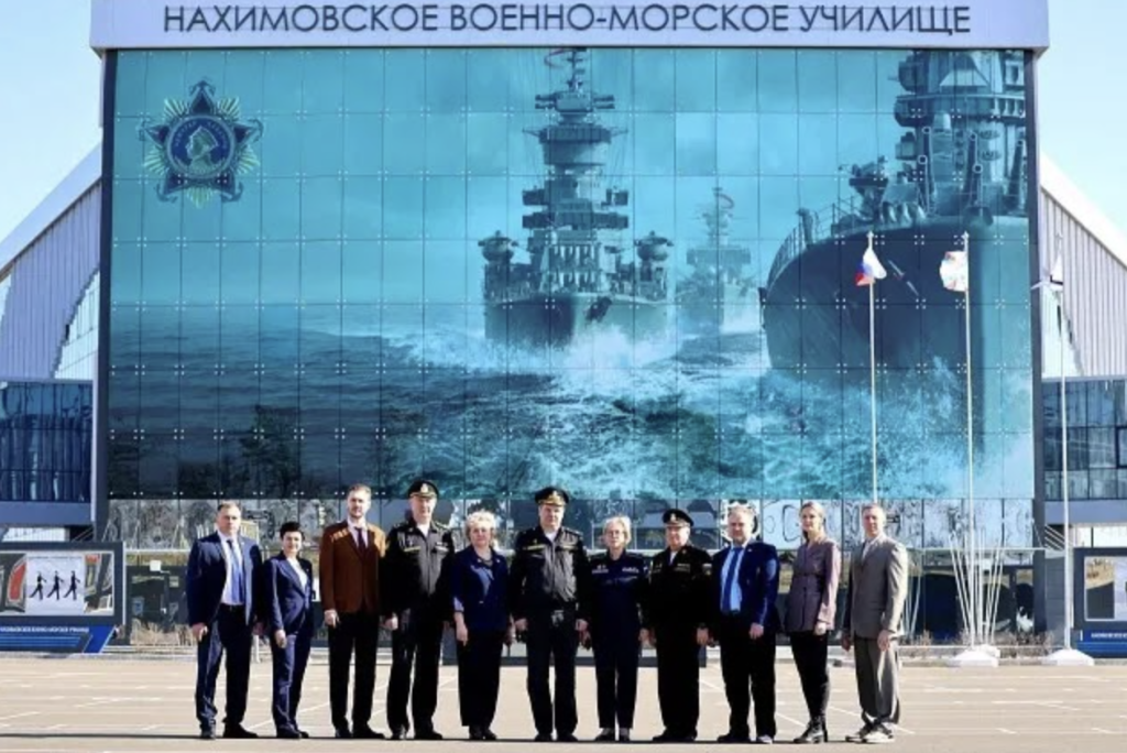 Оренбургские педагоги делятся опытом с Мариупольским Нахимовским училищем: семинары по ИИ, робототехнике и БПЛА