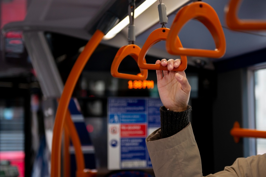 Жители Екатеринбурга будут тестировать оплату проезда в общественном транспорте по геолокации