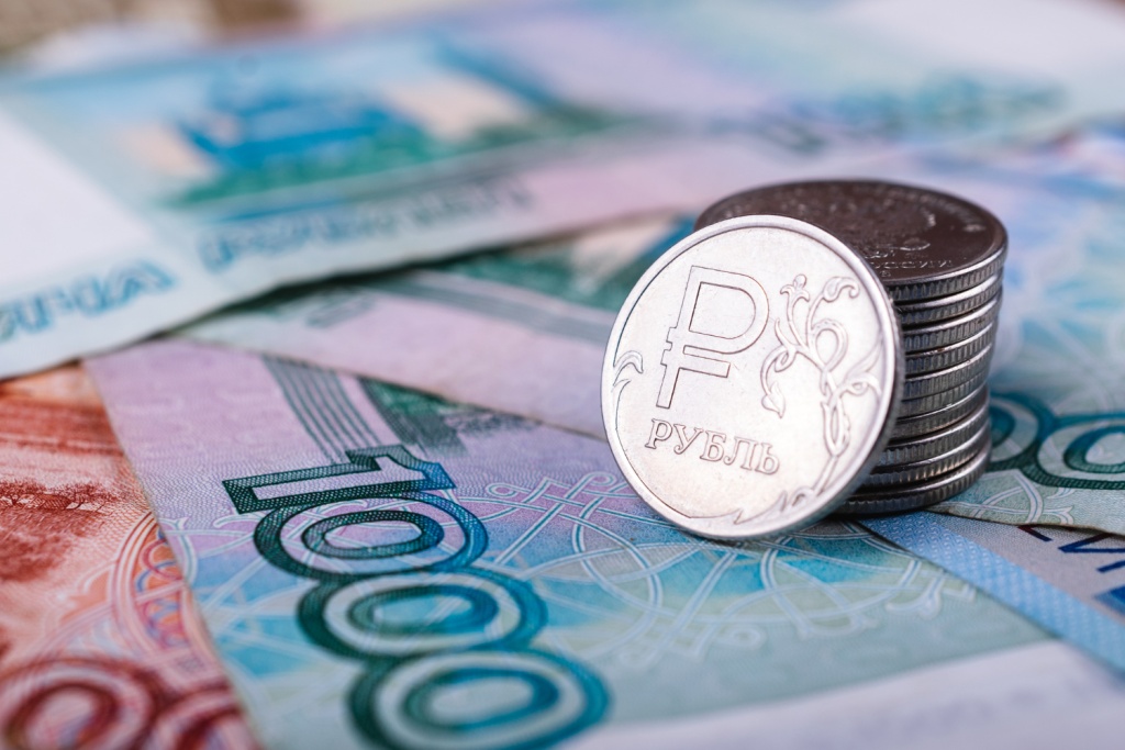 Сжатие торгового профицита: итоги внешней торговли России за 2025 год